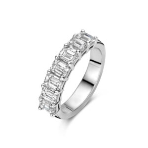 Style Diamonds ring