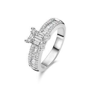 Style Diamonds ring