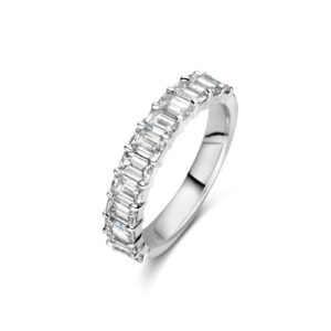 Style Diamonds ring