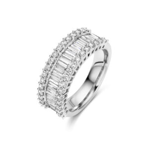 Style Diamonds ring