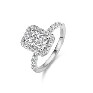 Style Diamonds ring